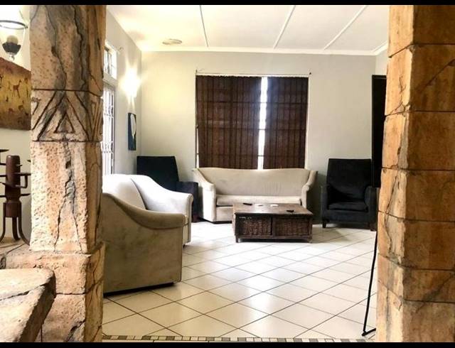 3 BEDROOM HOUSE FOR SALE IN PRIMROSE HILL